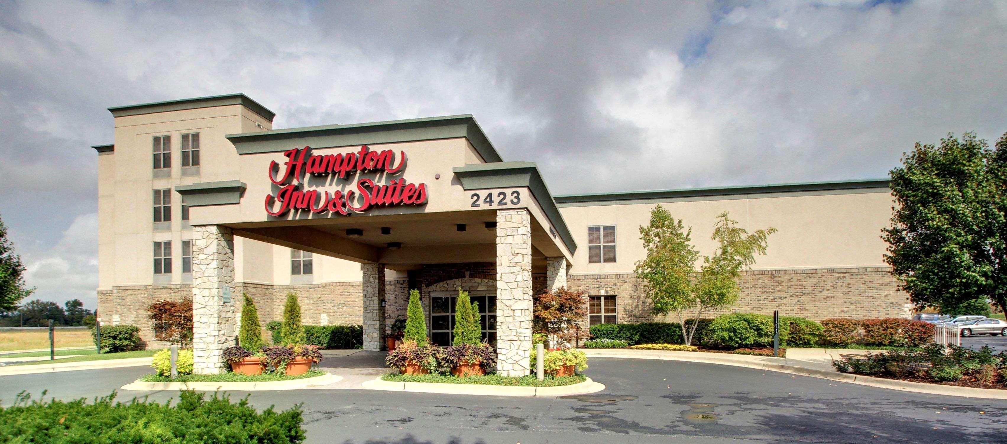 Hampton Inn & Suites Chicago/Aurora Exterior photo